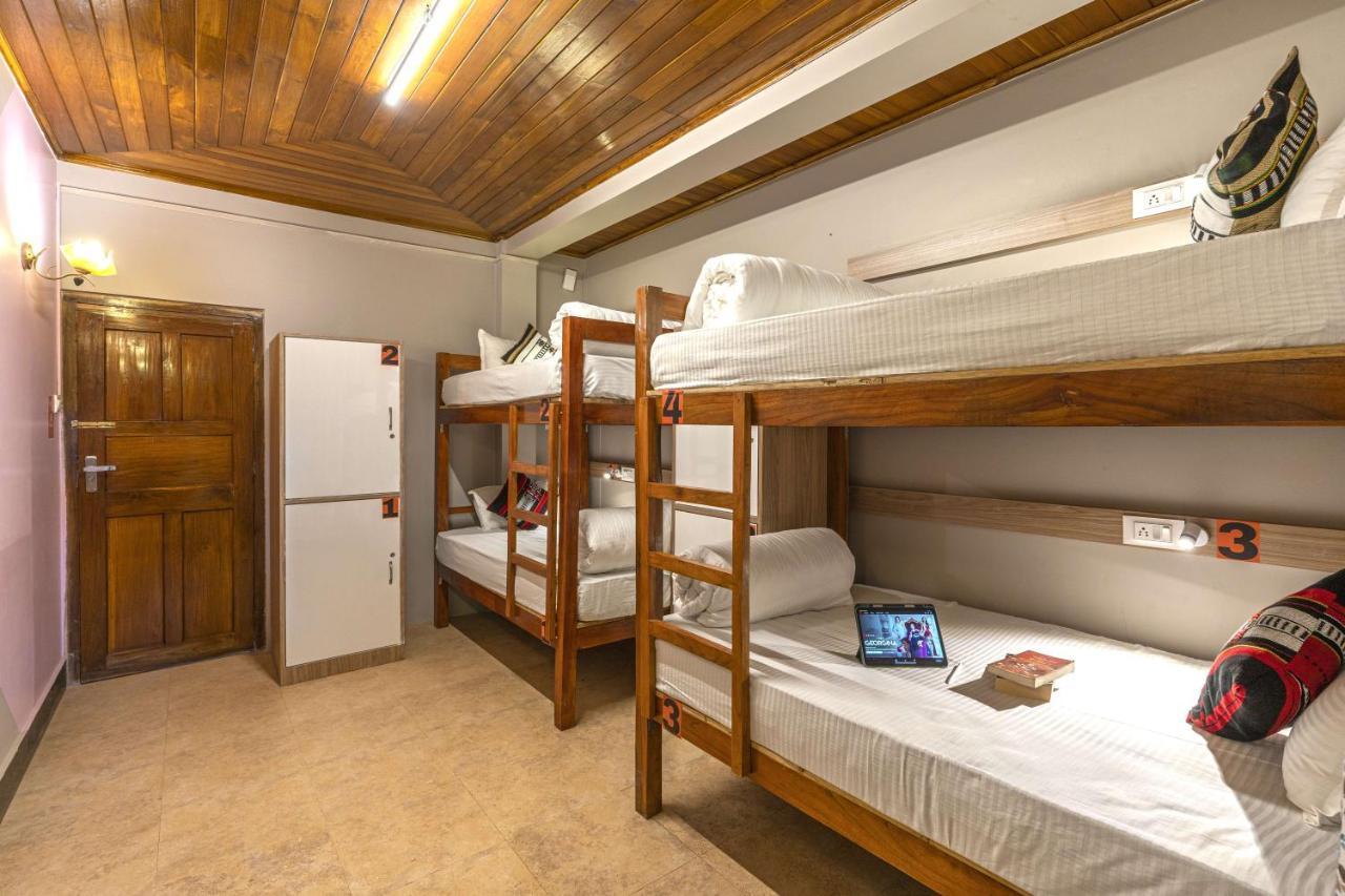 Zostel Shillong Hostel Ngoại thất bức ảnh