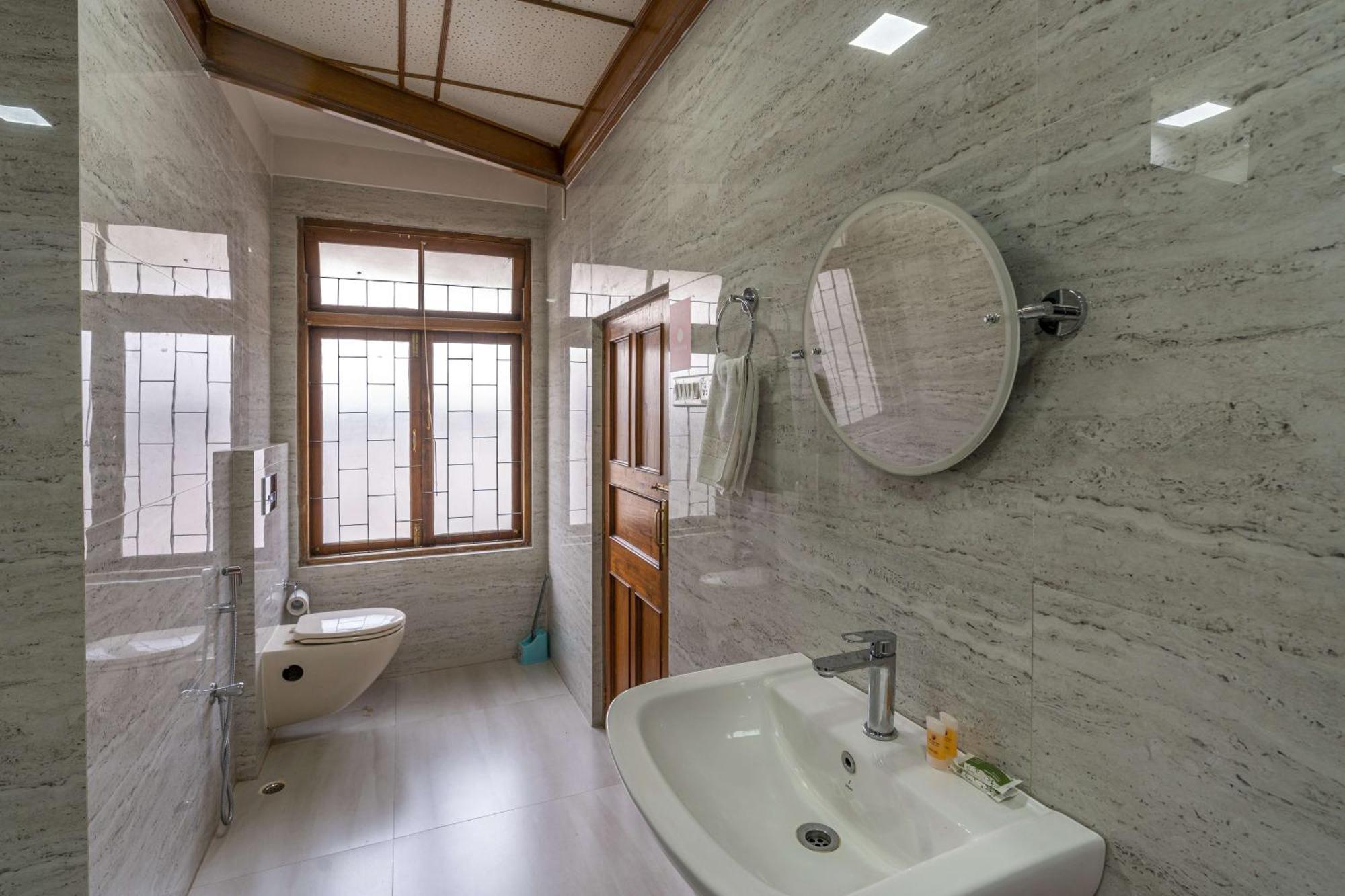 Zostel Shillong Hostel Ngoại thất bức ảnh
